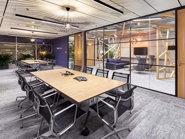 挑(tiao)選闆式(shi)辦(ban)公(gong)傢(jia)具(ju)要註(zhu)意哪些(xie)