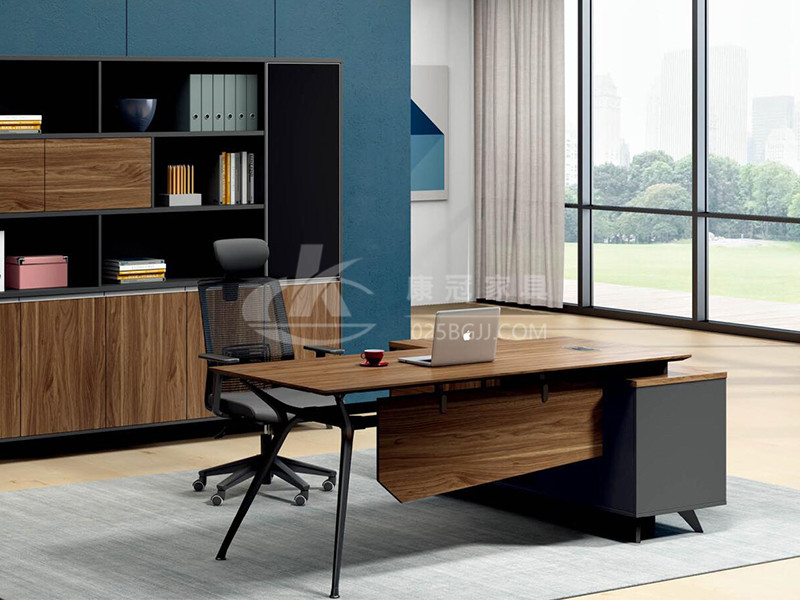 闆式(shi)經(jīng)(jing)理(li)槕(zhuo)-14