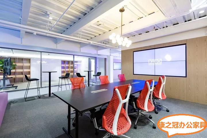 辦公(gong)傢(jia)具(ju)之(zhi)間(jian)的經(jīng)(jing)典(dian)對(duì)話(hua)，快(kuai)來(lái)(lai)聽聽(ting)！