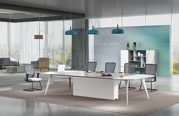 辦公(gong)室(shi)傢具也(ye)有(you)高(gao)低檔(dang)次之分(fen)